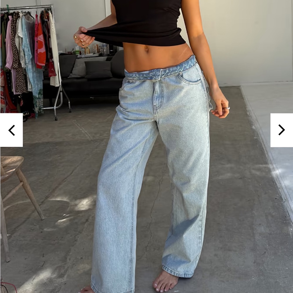 NEW WITHOUT TAGS- NEVER WORN! Never Fully Dressed Scallop Straight Leg Jeans